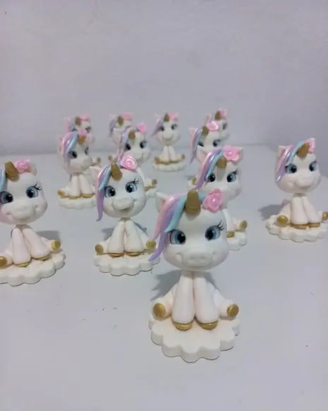 15 Aplique em Biscuit Unicornio