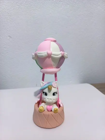 02 Unidades Balão em Biscuit com Unicornio