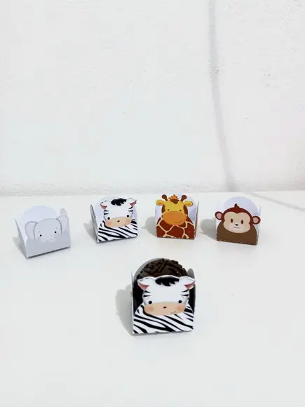50 Forminhas Personalizadas para Docinhos Safari