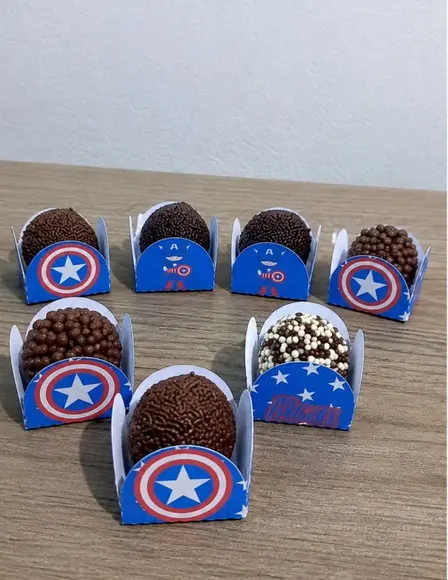 100 Unid Forminhas para Docinhos Tema Capitão América