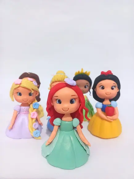 05 Apliques Princesas em Biscuit