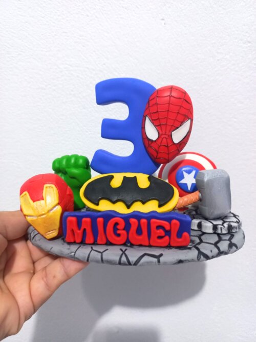 Vela Heróis em Biscuit