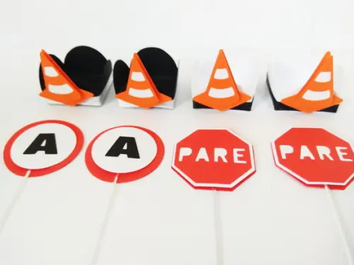 Forminha + Topper - Placas de Trânsito