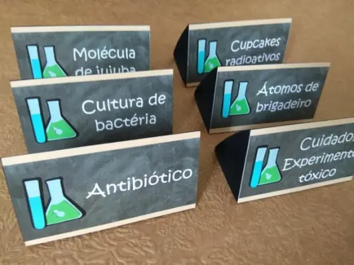 Plaquinhas para Comida - Cientista