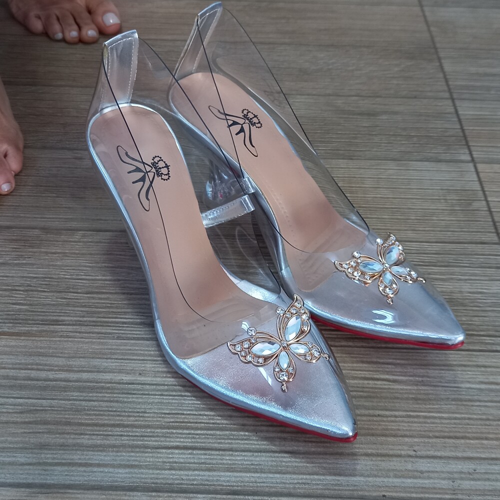 Scarpin Transparente para Noiva Cindy com Broche de Borboletas em