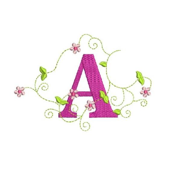 Matriz de Bordado Alfabeto Floral