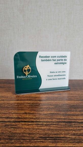 Placa Homenagem Acrilico Triplo Relevo Personalizada