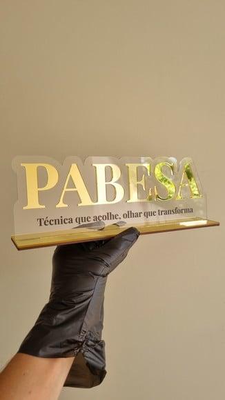 Logo de Mesa em Acrílico Transparente Cristal e Espelhado
