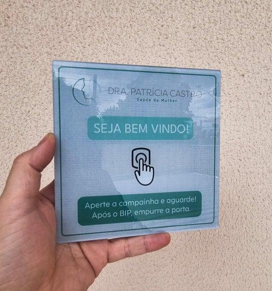 Placa Acrílico Comercio Personalizada Campainha Logo 15x15cm