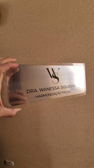Placa Acrílico Identificação Porta Logo Abs Escovado 30x12cm