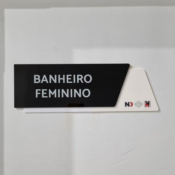 Placa Acrílico Porta Logo Impressão Uv 30x10cm Mod Topazio