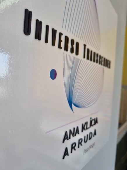 Placa de Identificação Logo Especial com Letras Alto Relevo