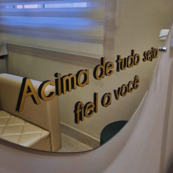 Letra Personalizada Adesivo Relevo Acabamento Escovado 7cm