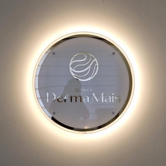 Painel Redondo Led com Logo Acrílico Espelhado Iluminado