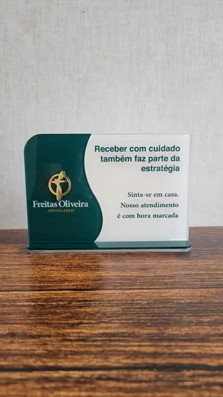 Placa Homenagem Acrilico Triplo Relevo Personalizada