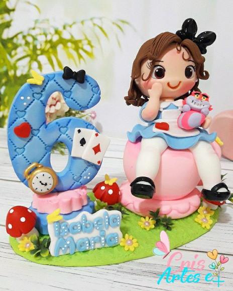 Topo de Bolo Alice no País das Maravilhas