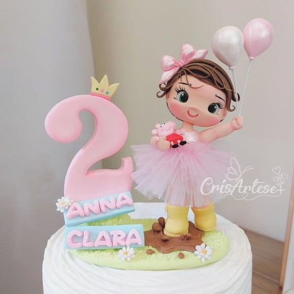 Topo de Bolo com Vela Personalizada em Biscuit