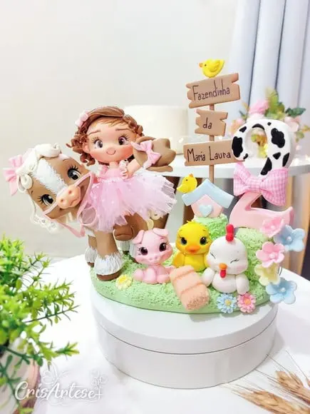 Topo de Bolo Fazendinha Menina