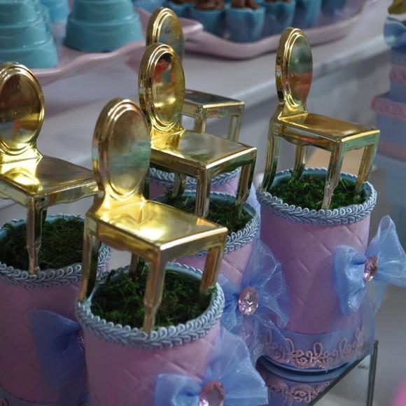 Tubo Lata Luxo Alice no País das Maravilhas