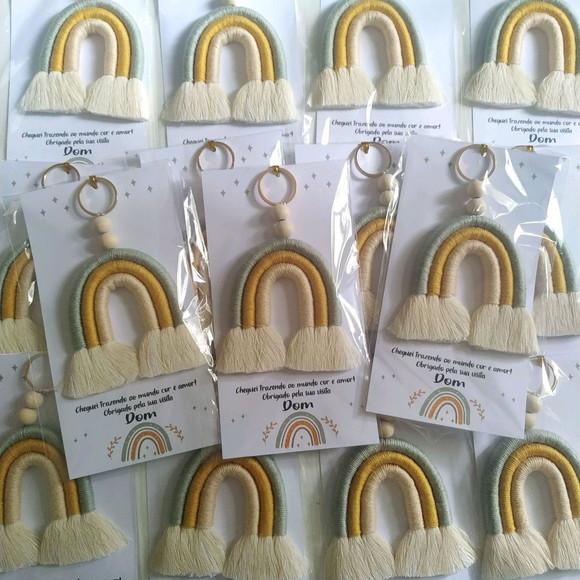 30 Lembrancinhas Maternidade Chaveiro Arco-íris Macrame