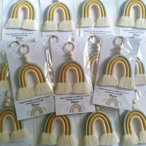 30 Lembrancinhas Maternidade Chaveiro Arco-íris Macrame