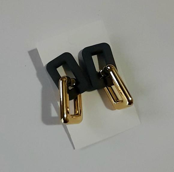 Brinco de Resina Cinza Chumbo/dourado