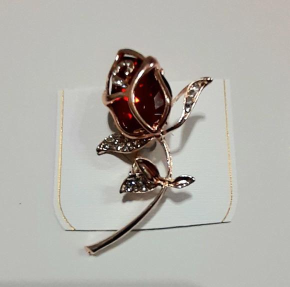 Broche Dourado/pedras