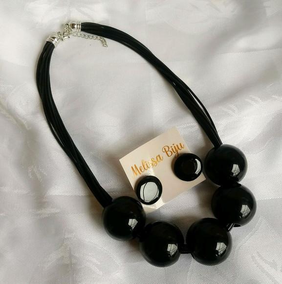 Colar de Bolas Grandes Black