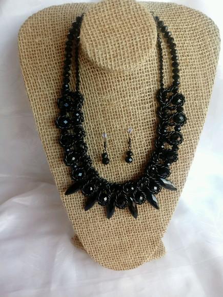Colar de Festa /cristais/black