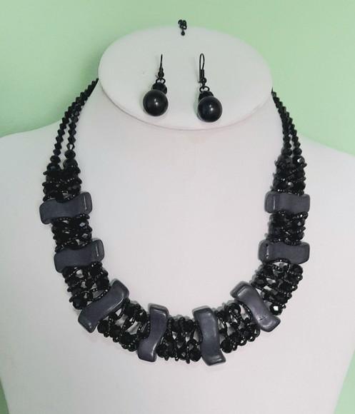 Colar de Festa /cristais/black/madrépérolas