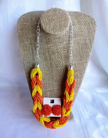 Colar de Miçangas Amarelas/abobora