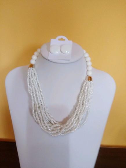 Colar de Miçangas Branco