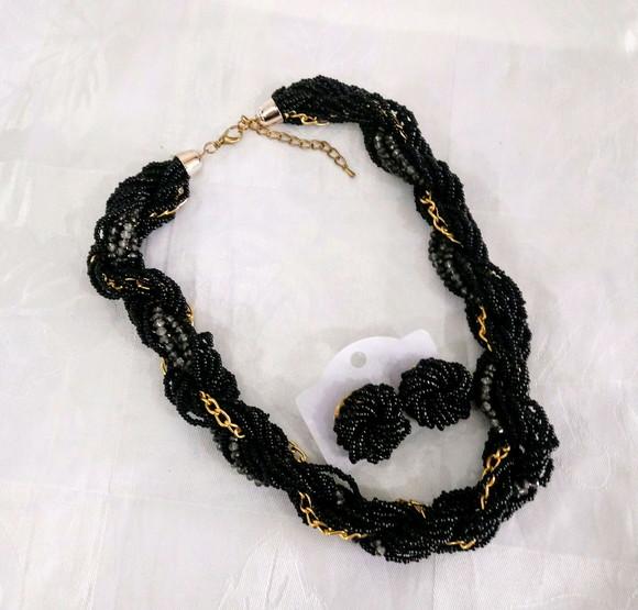 Colar de Miçangas e Cristais Preto/brincos