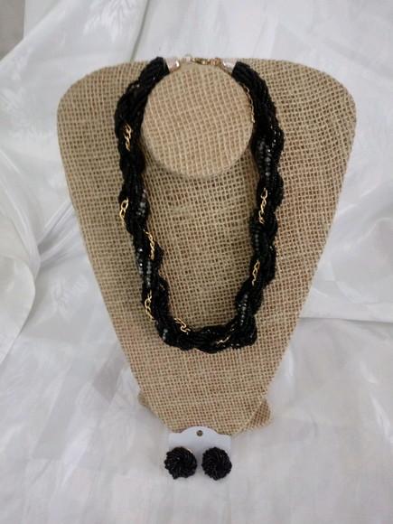 Colar de Miçangas e Cristais Preto/brincos