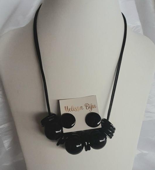 Colar de Resina Black