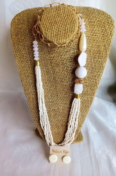 Colar Miçangas Brancas- Brincos