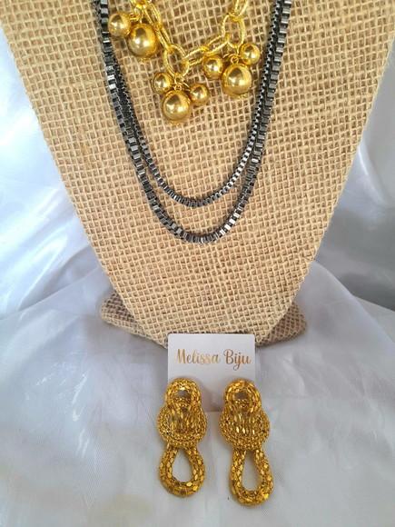 Colar Prateado/dourado/brincos