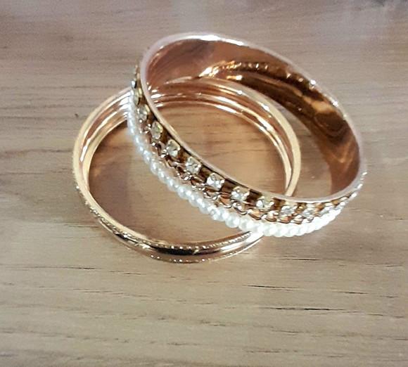 Pulseira Dourada/pérolas