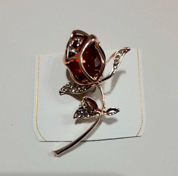 Broche Dourado/pedras