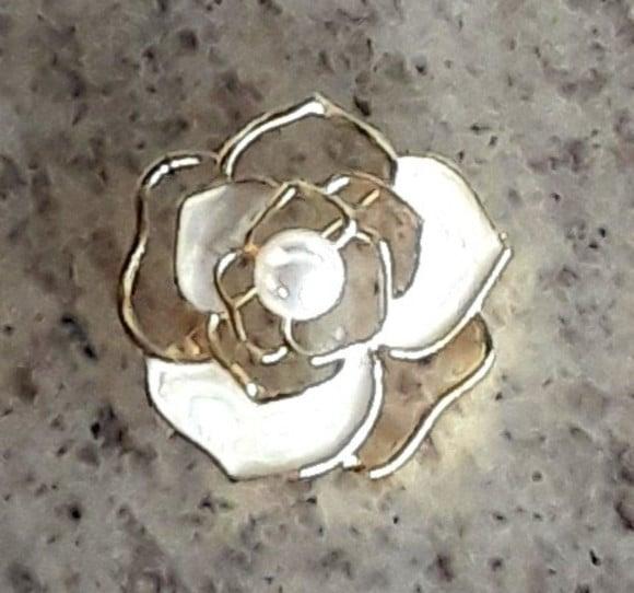 Broche Dourado/pérola
