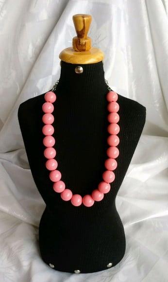 Colar de Bolas Rosa