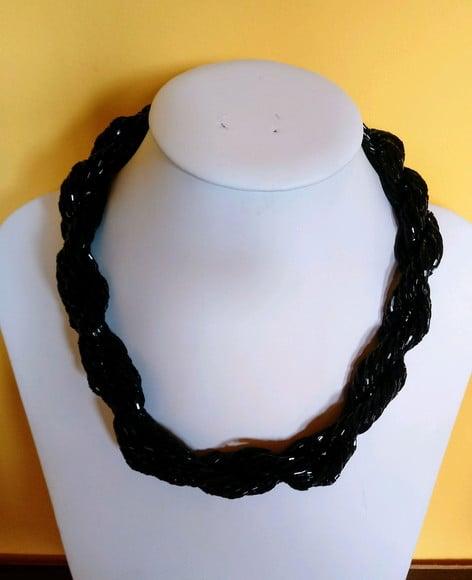 Colar de Canutilhos Black