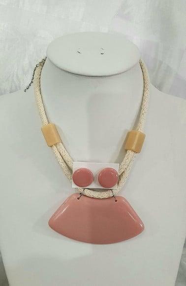 Colar de Corda/resina