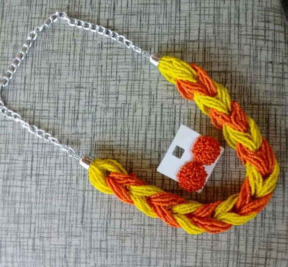 Colar de Miçangas Amarelas/abobora
