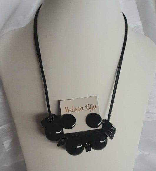 Colar de Resina Black