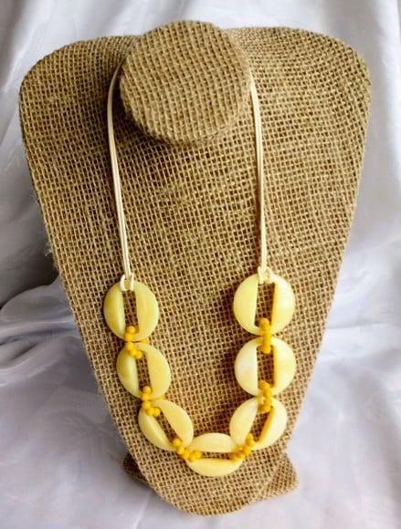 Colar Elos com Cristais Amarelo