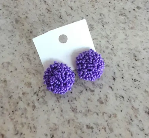 Brinco de Miçangas Roxo