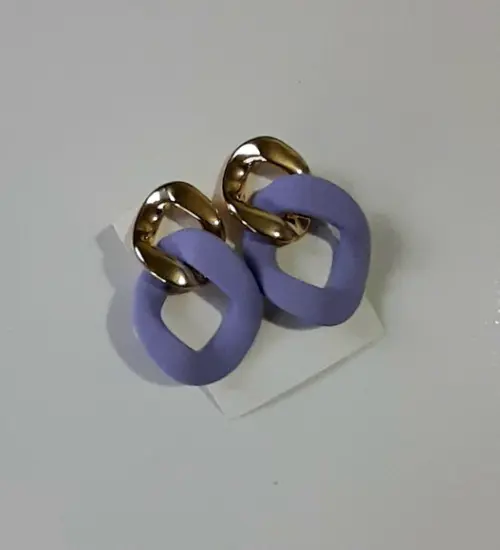 Brinco Elos Resina Lilás/dourado