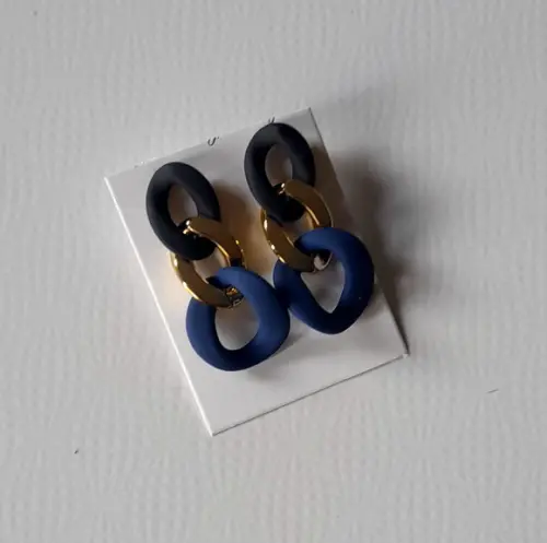 Brinco Elos Dourado, Preto e Azul