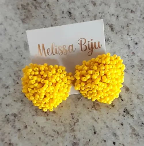 Brinco Miçangas Amarelo